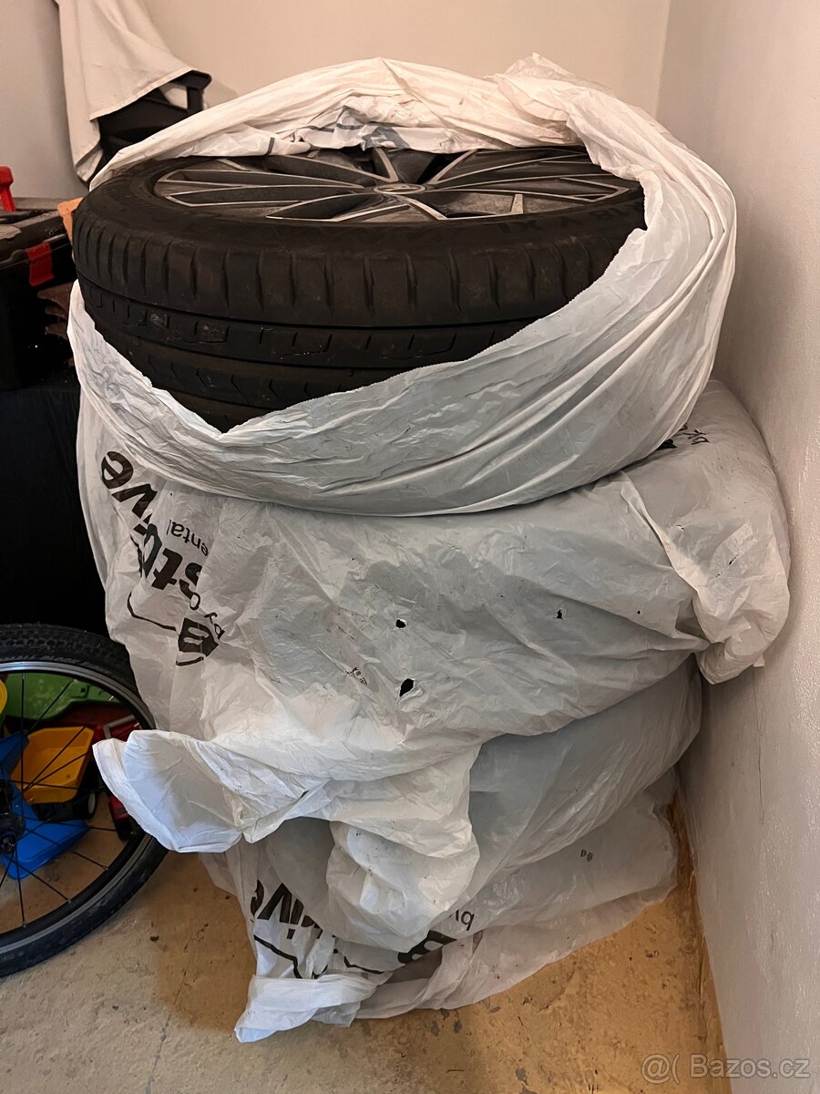 Letni kola Superb R18 - 2