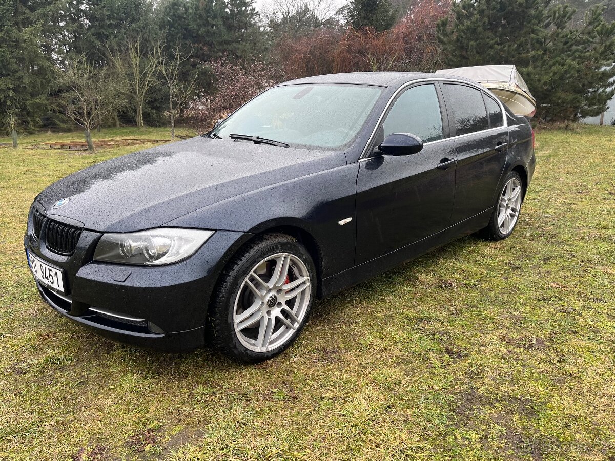 BMW E90 330i 2008 lci - 2