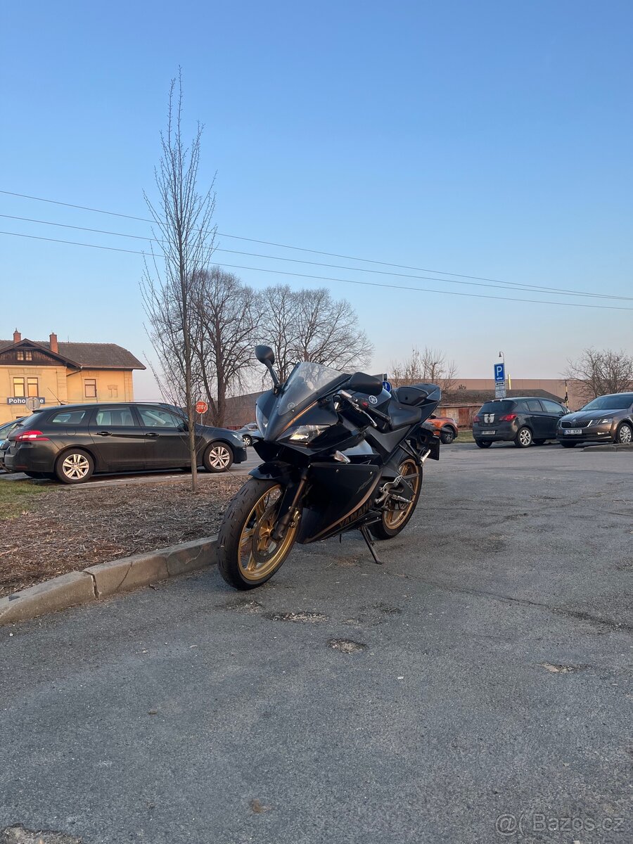 Yamaha YZF R125 - 2