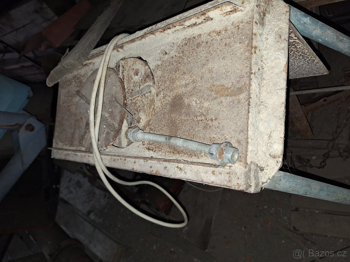 Škrabka na cihly - 2