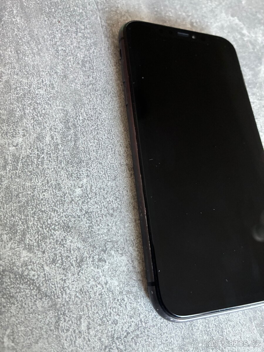 I phone 11 - 2