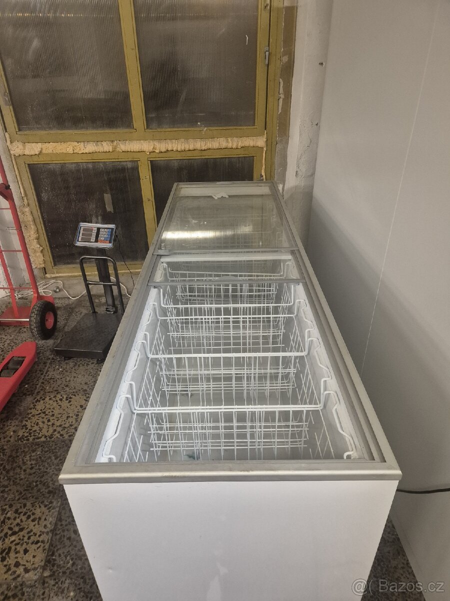 Plně funkční mrazák Tefcold - 2