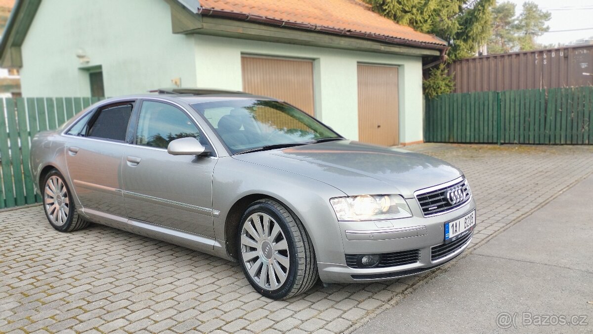 Audi A8 4,2 V8 246kw-quattro nové ČR-1.majitel - 2