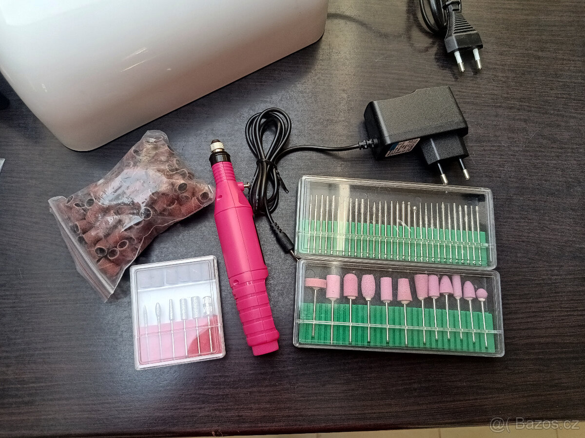 modeláž gelových nehtů-bruska,gely,razítka,laky - 2