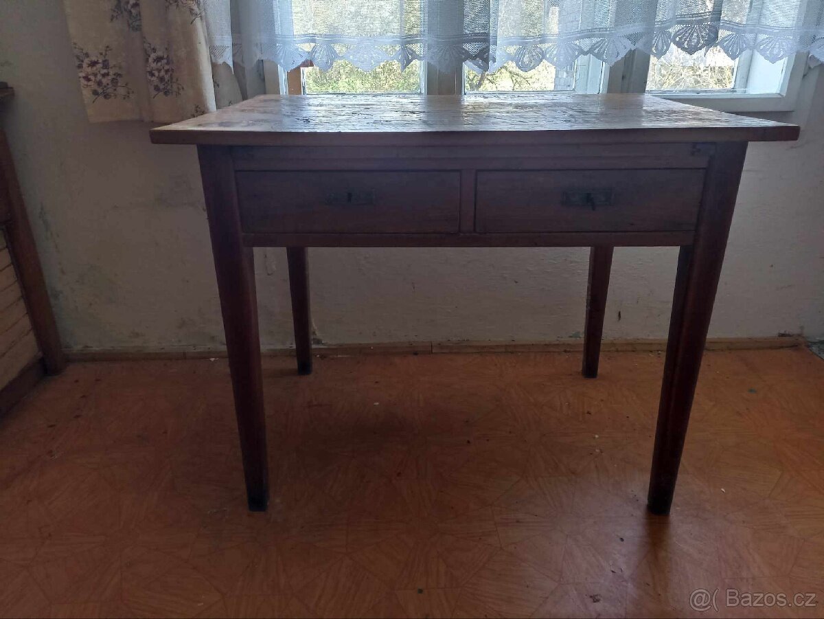 Starožitný jidelni stul první republika - 2