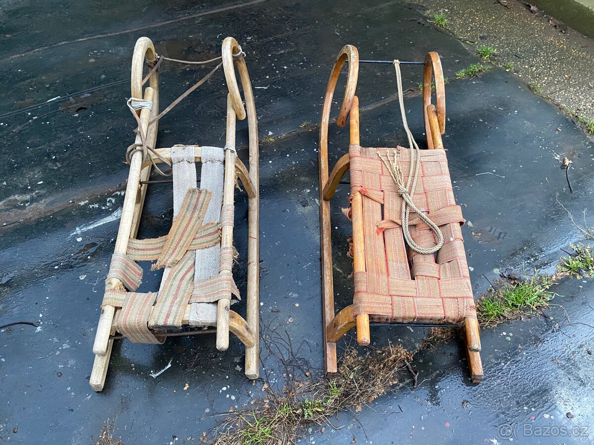 Staré historické sáňky, 2 kusy, Retro - 2