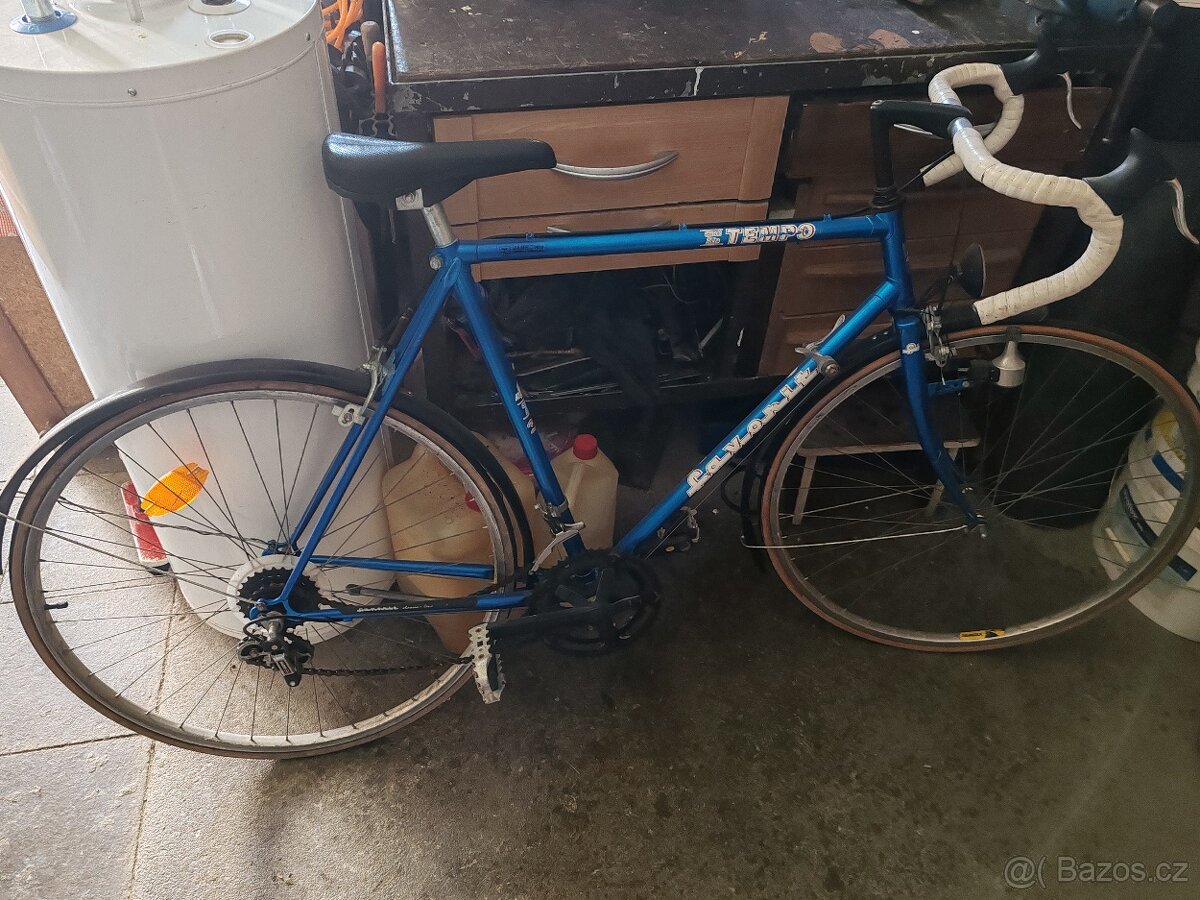 Jízdní kolo favorit - 2