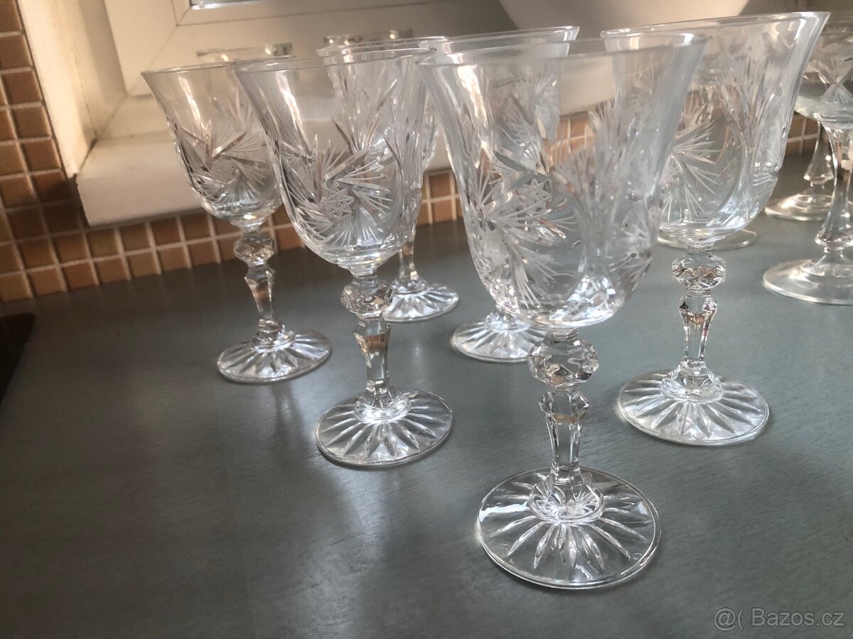 Sada 6 broušených sklenic na víno - 2