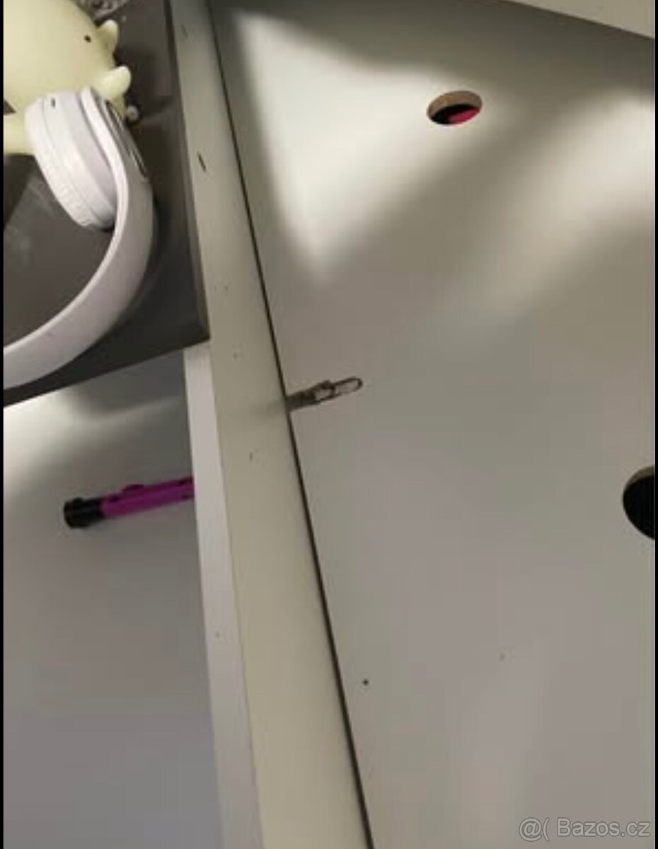 Dětská postel s psacím stolem a matraci - 2