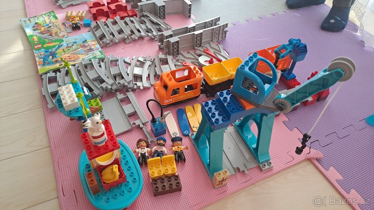 Lego duplo vláček s kolejemi a mostem - 2