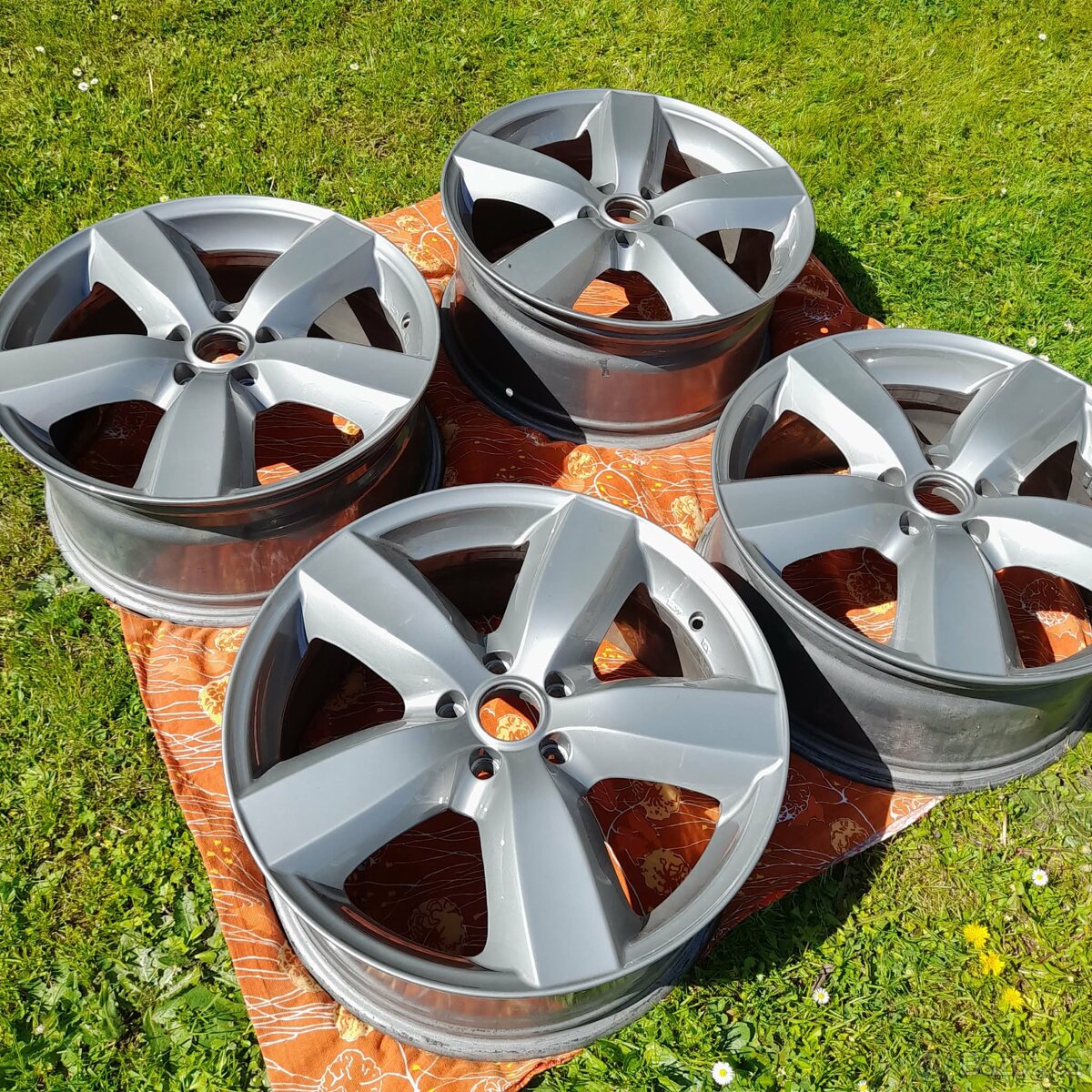 ALU disky Dezent 19" - 2