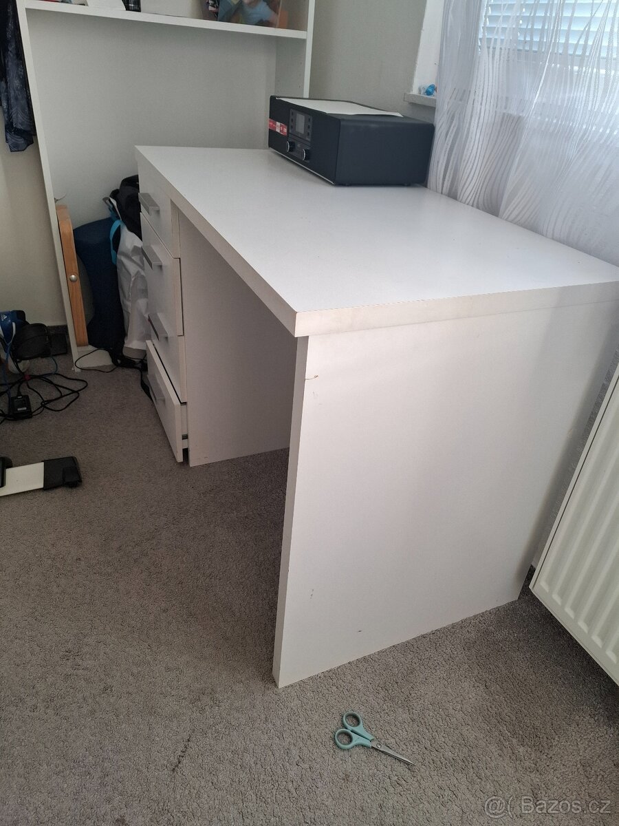 Dětský psací stůl - 2