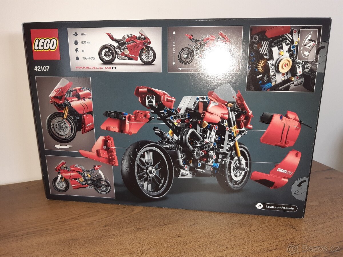 LEGO Technic 42107 Ducati Panigale V4 R - 2