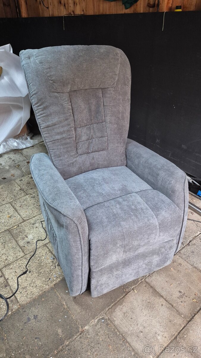 Křeslo - 2