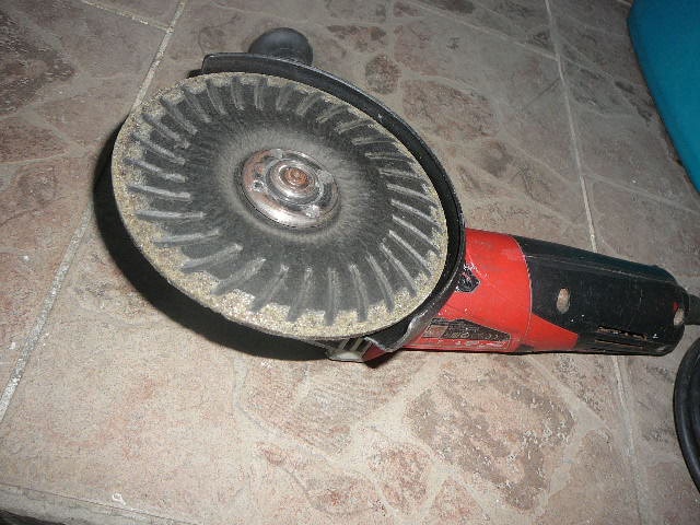 uhlová bruska flexa milwaukee - 2