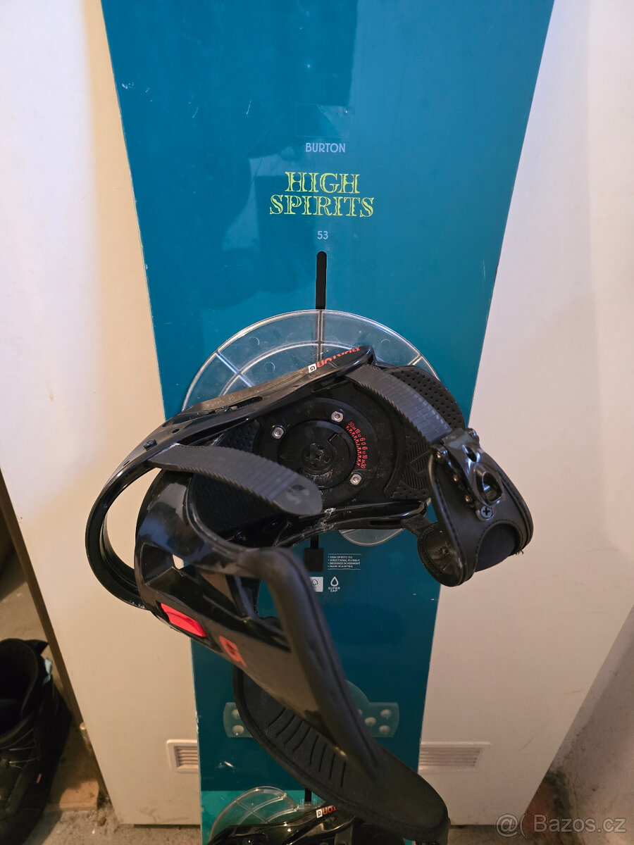 Snowboard a vázání Burton - 2