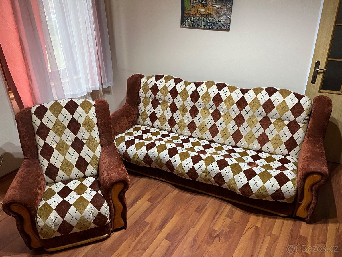 Prodám rozkládací gauč s dvěmi křesly - 2