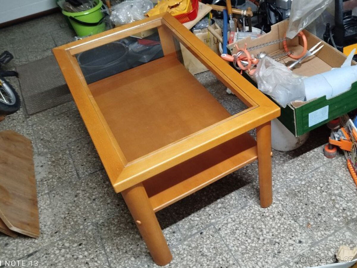 Konferenční stolek - 2