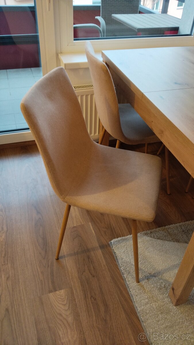 Stůl a 4 židle - 2
