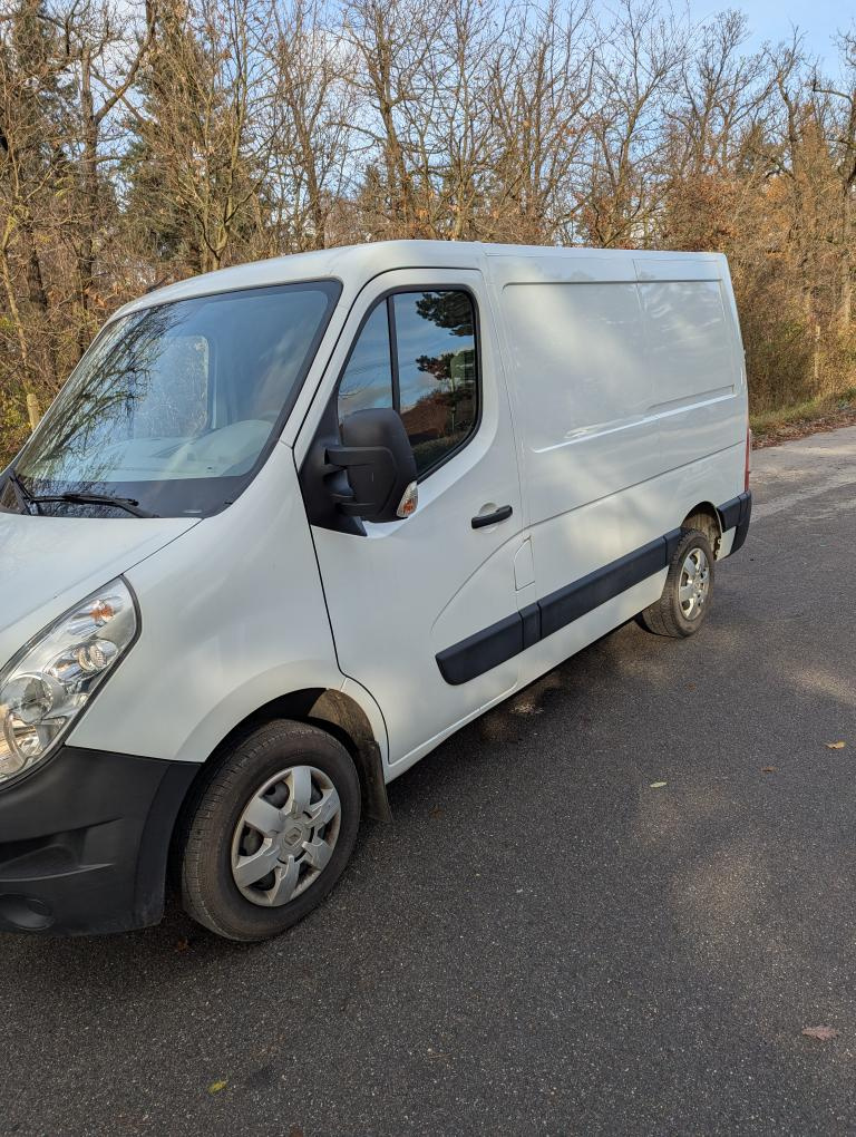 Prodám Renault Master L1H1P1, r.v. 2017 - 2