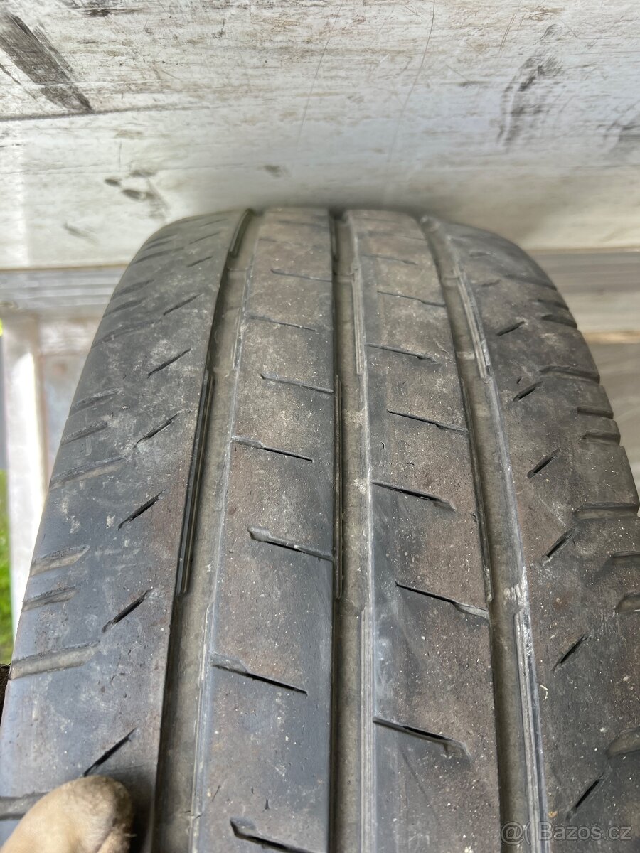 Continental 235/65r16c letní - 2