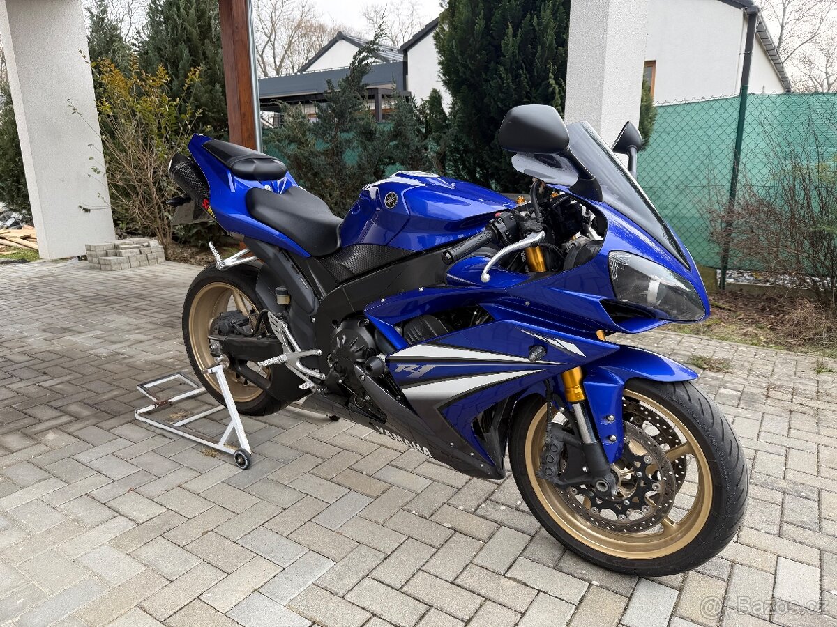 Yamaha YZF-R1 - 2