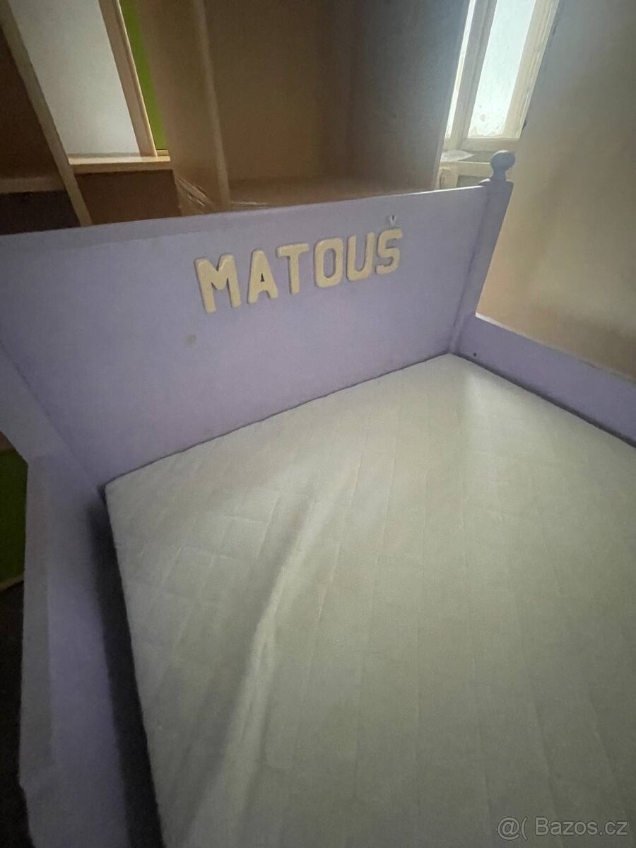 Postel s nápisem Matouš - 2