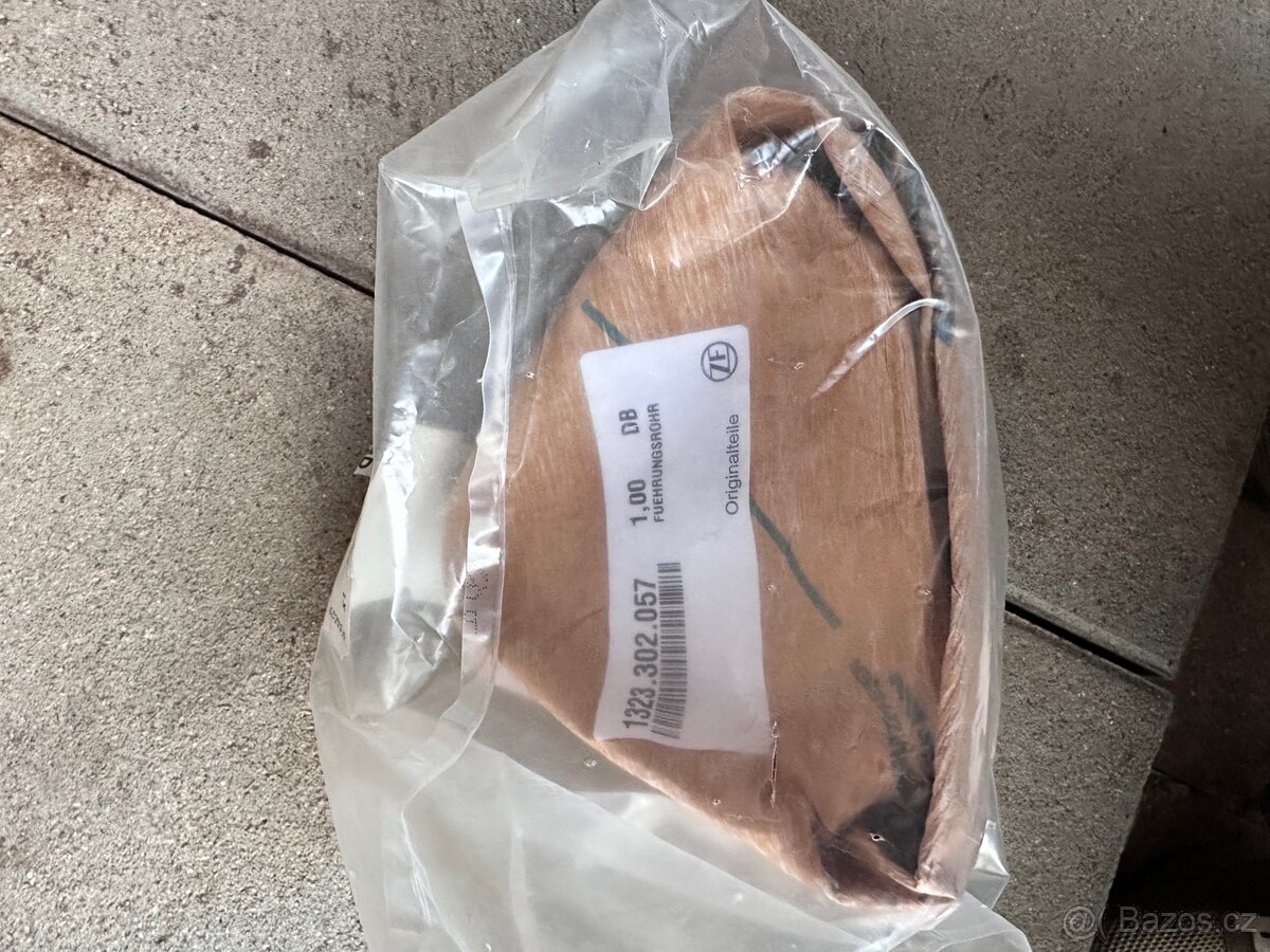 Ren 305015571R - 2