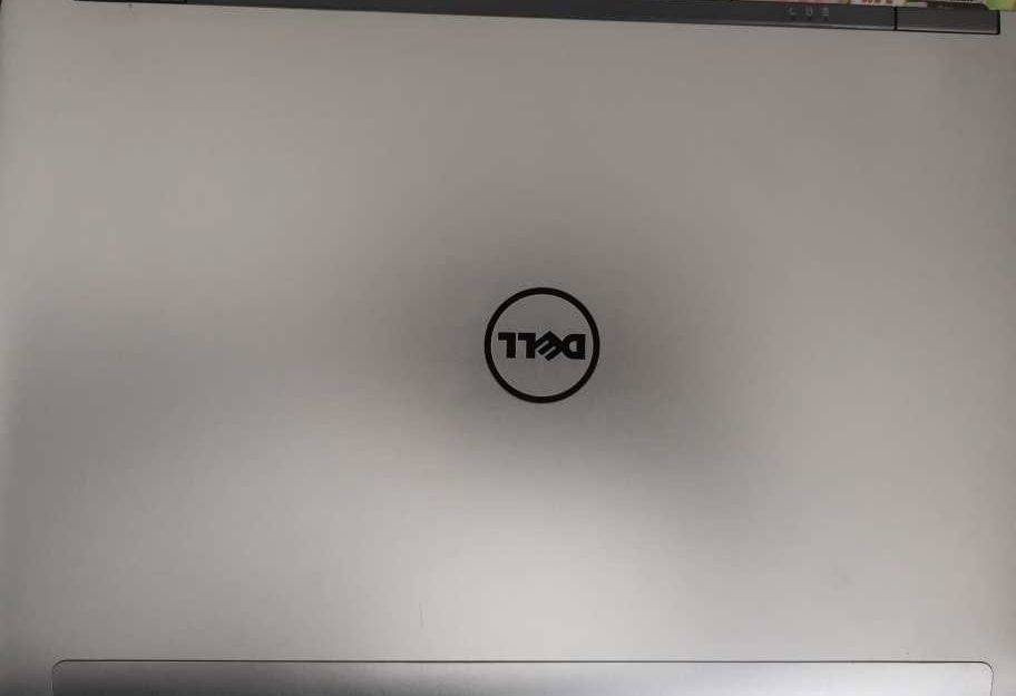 Prodám výkonný business notebook Dell Latitude E6540 - 2