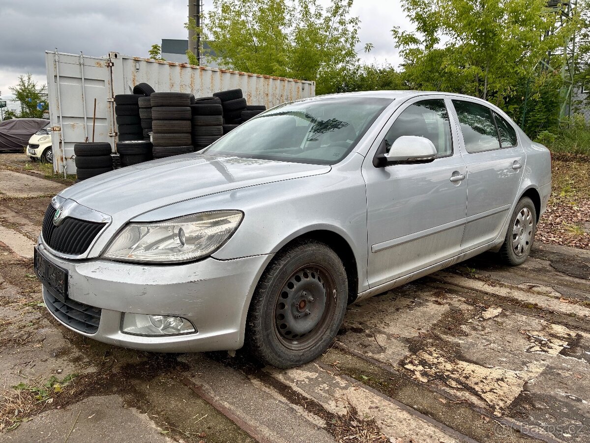 Škoda Octavia 1.6 tdi 77 kw rok 2011 - 2