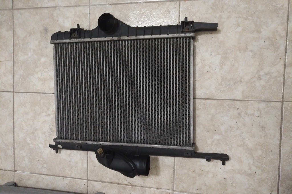 Volvo S40 V40 chladič / intercooler - 2