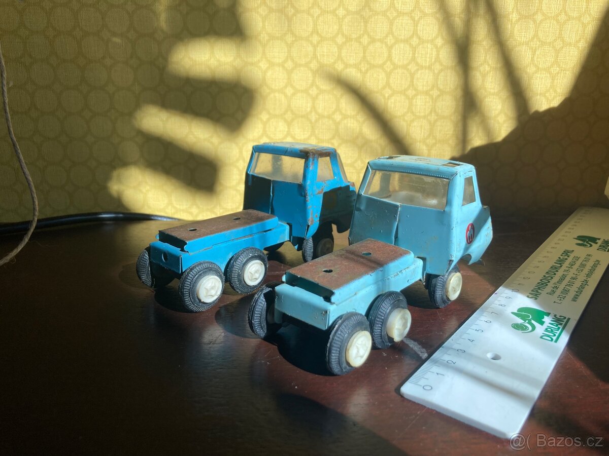 Ruzne Retro hračky - 2