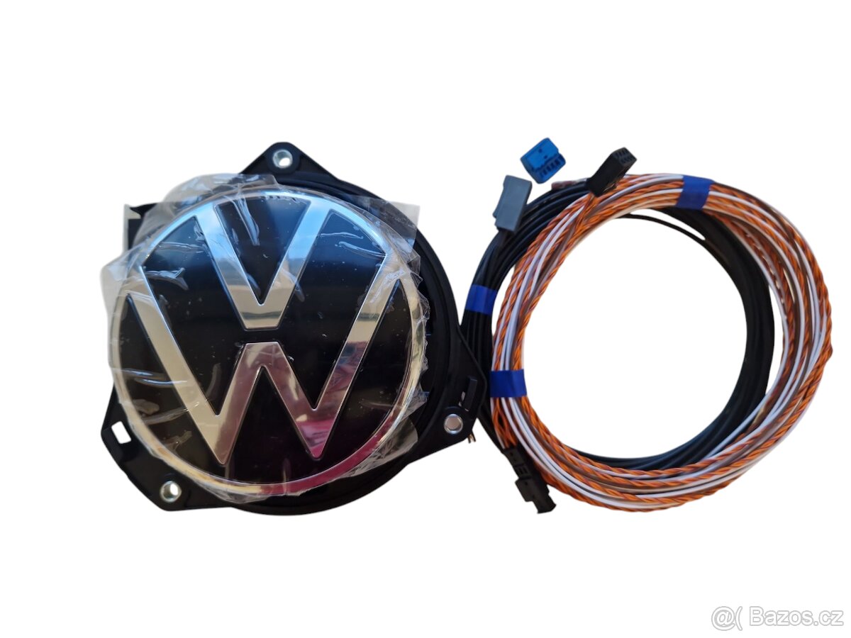 Zpětná couvací kamera v logu Volkswagen GOLF II, Passat B8 2 - 2