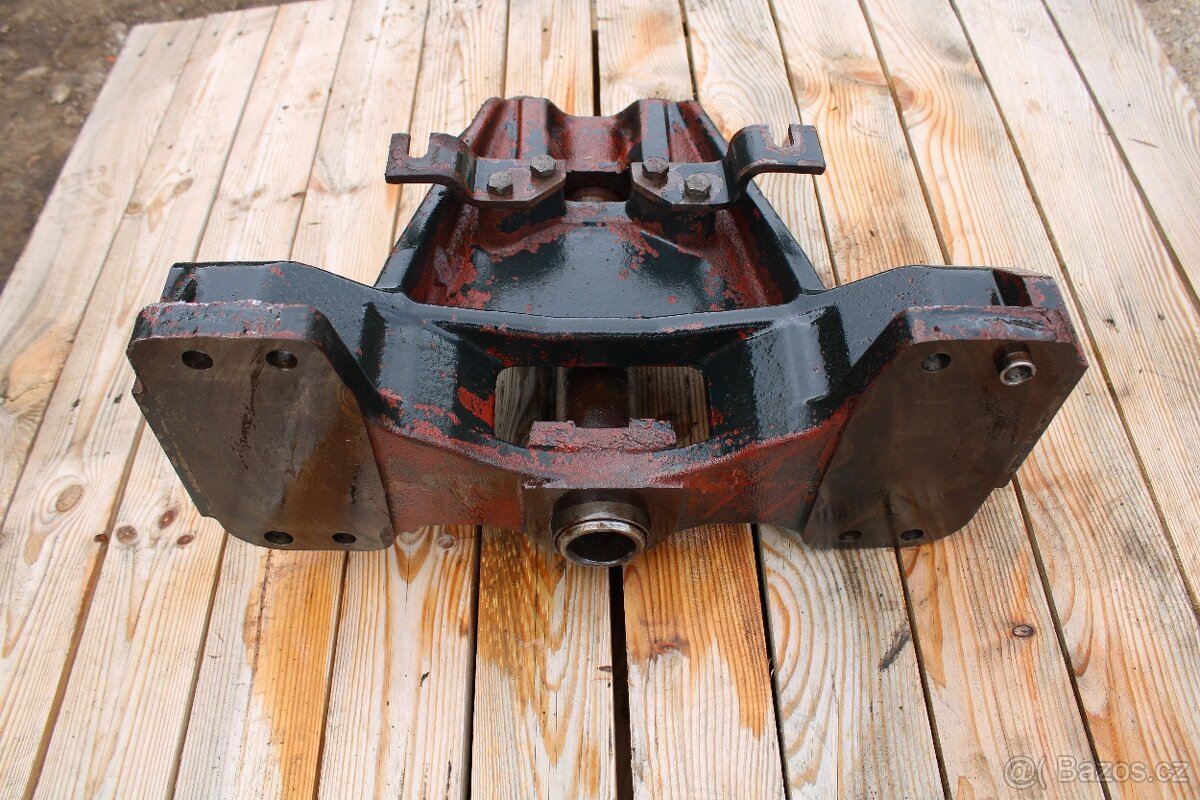 Zetor 6911 a podobné kolébka přední nápravy - 2