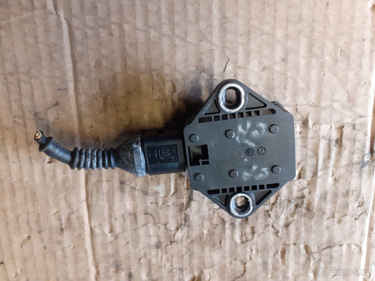 snímač zrychlení 8E0907637A - VW - 2