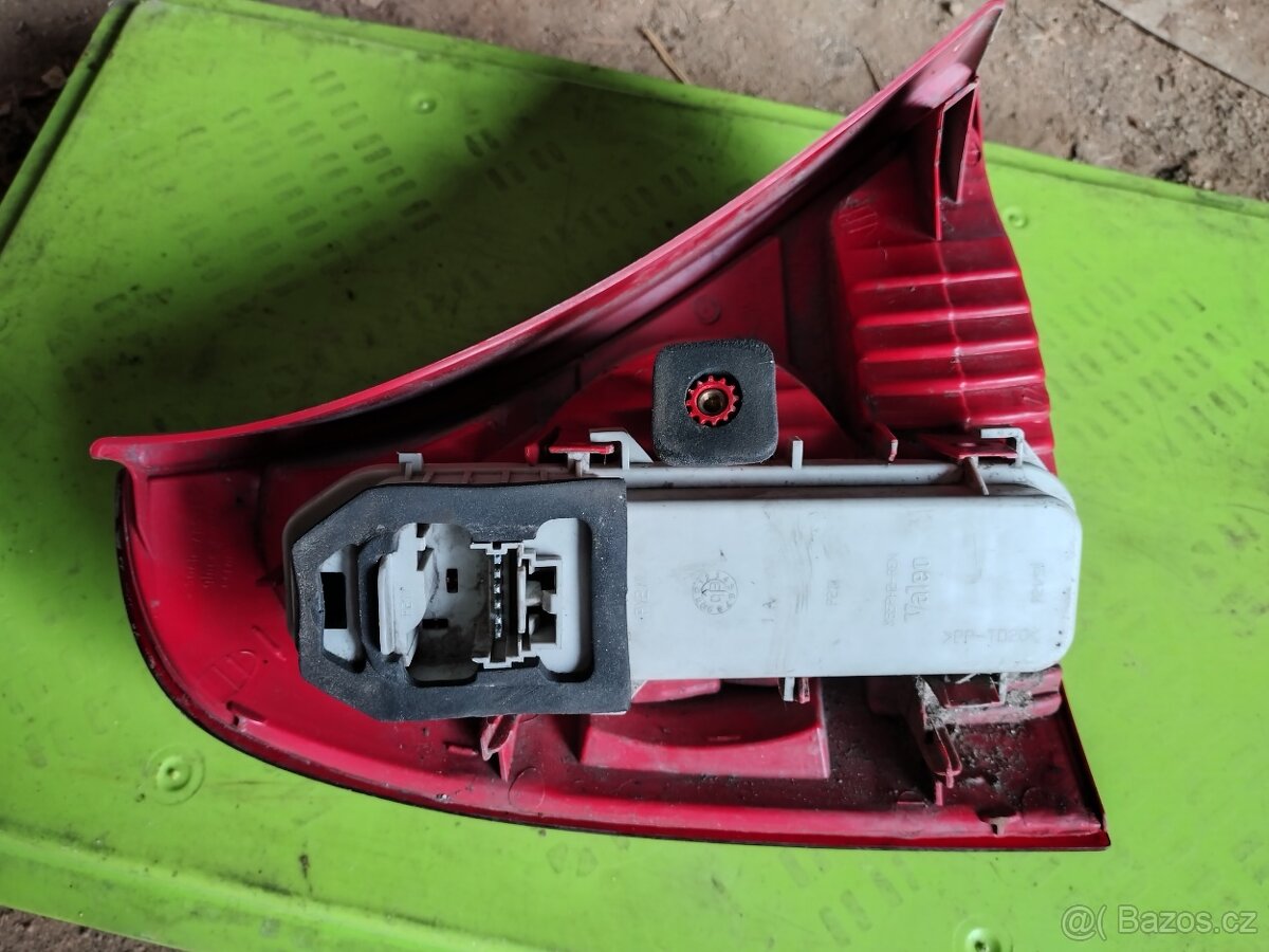 Renault Clio 2, 1,5 dci - Náhradní díly - 2