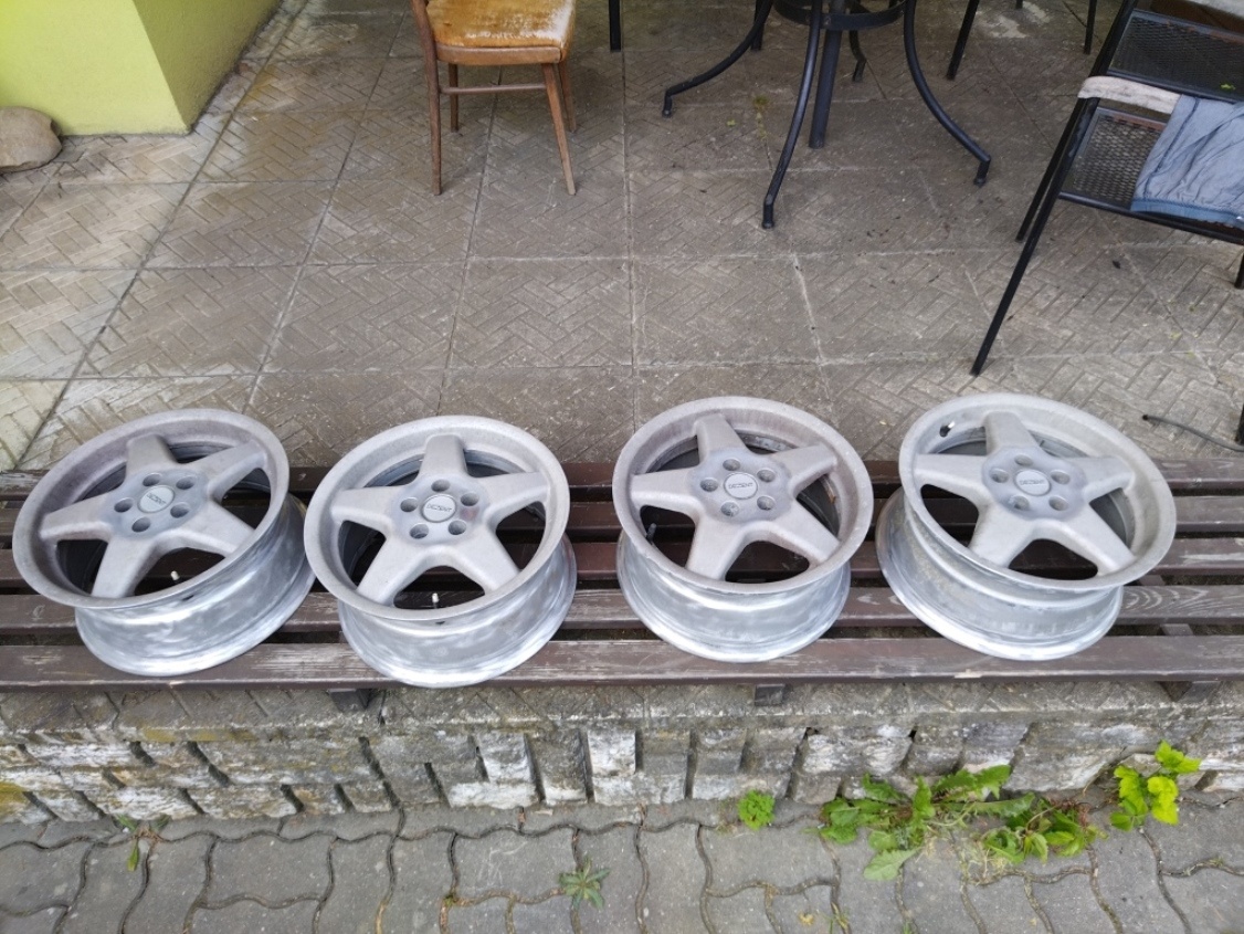 ALU disky DEZENT - 5x100 R15 ET38 - 2