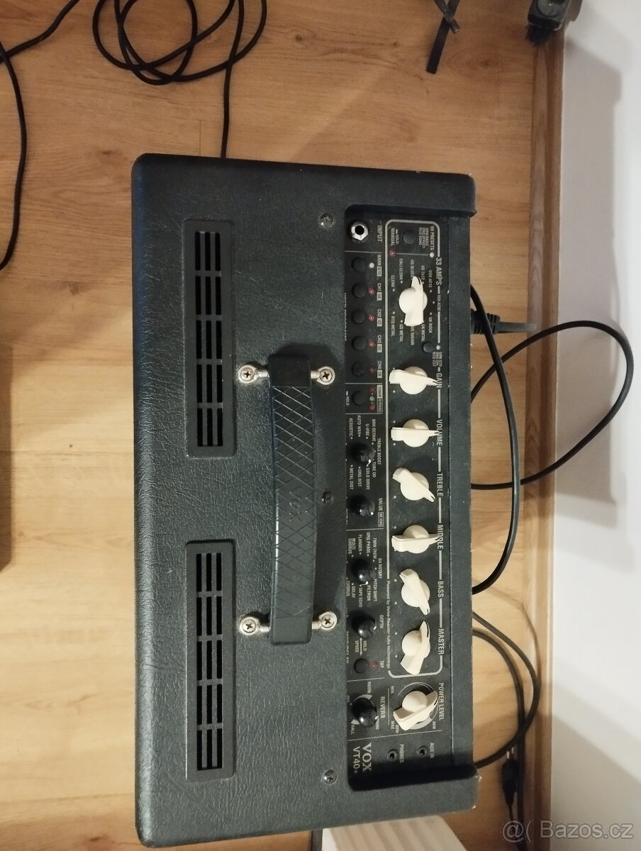 Prodám kombo Vox vt 40+ - 2