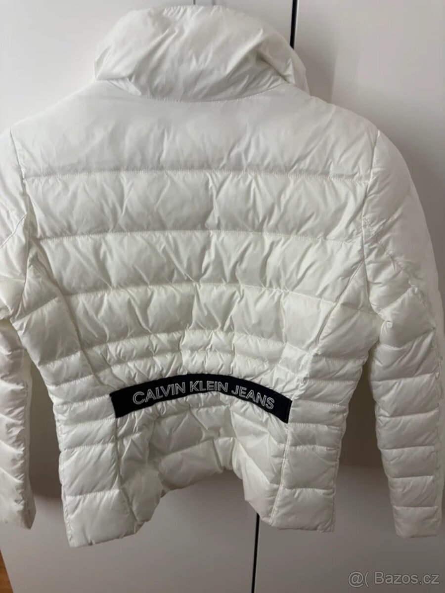 Nová dámská bílá zimní bunda Calvin Klein v. S - 2