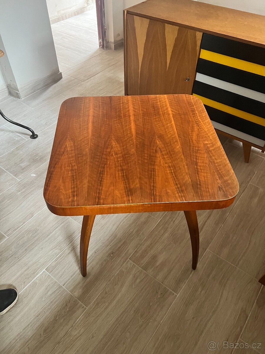 STŮL PAVOUK HALABALA - 2