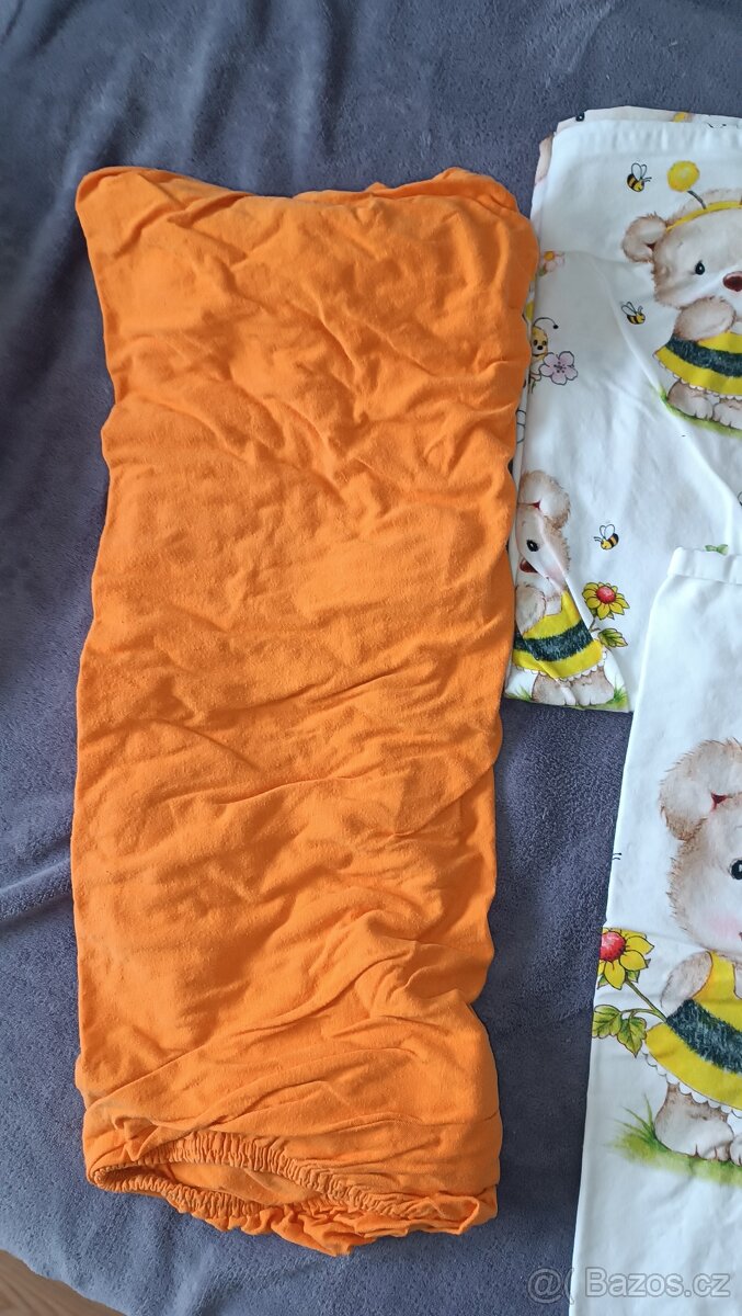Povlečení do postýlky Medvídek Včelka - 2