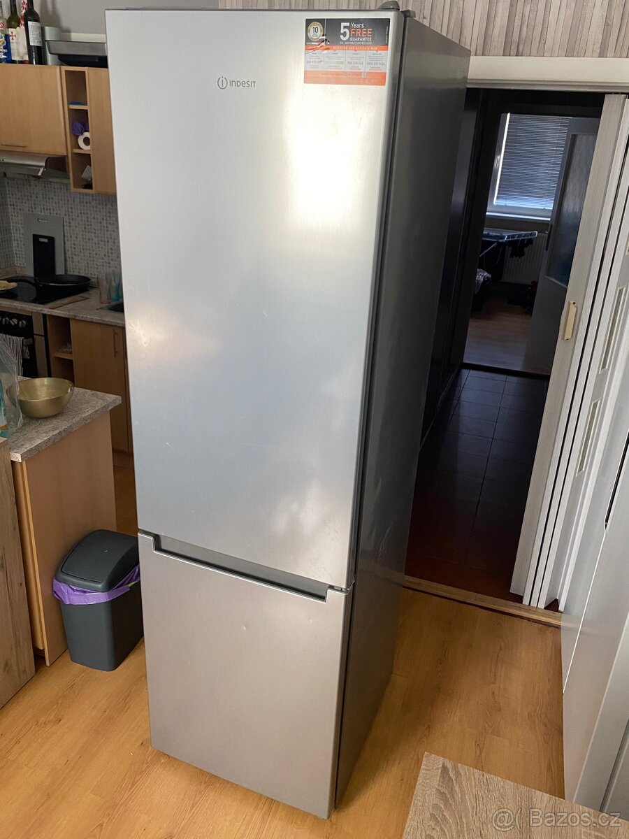 Indesit chladnička - 2