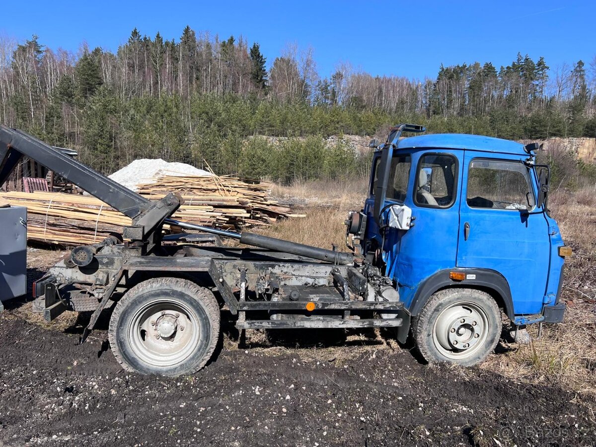 AVIA A31.1 TURBO – hákový nosič kontejnerů - 2