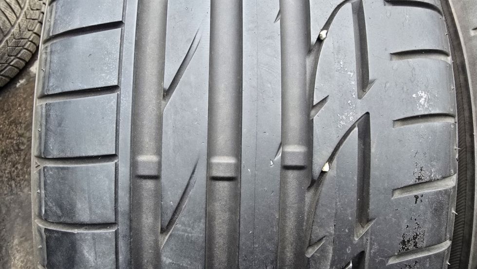 Letní pneu 245/40/18 Bridgestone - 2