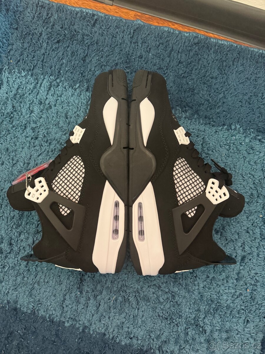 Jordan 4 - White Thunder - 2