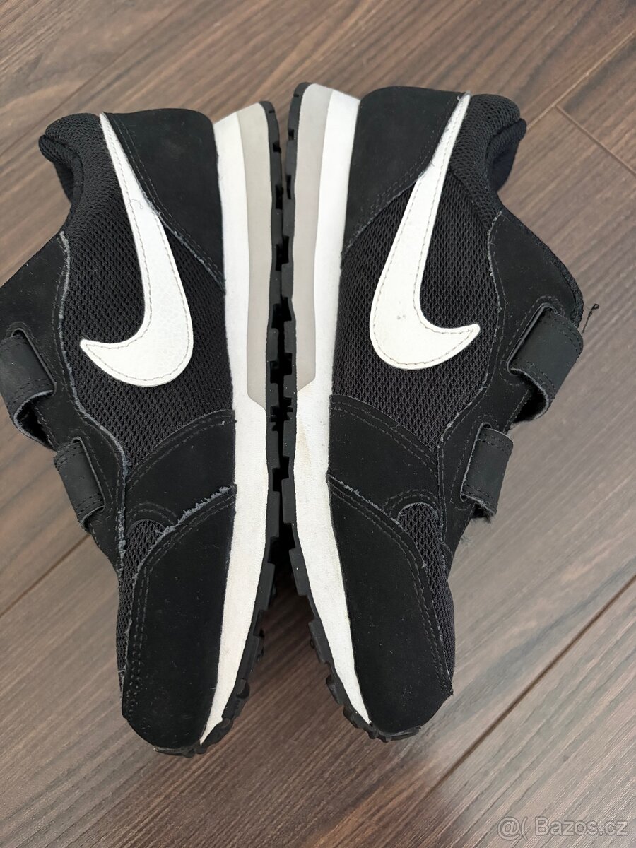 Tenisky Nike 33 - 2