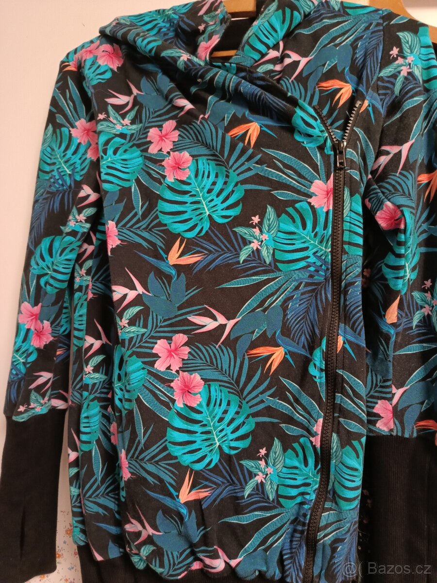 Nosící mikiny Greyse a Made by Zuz - 2