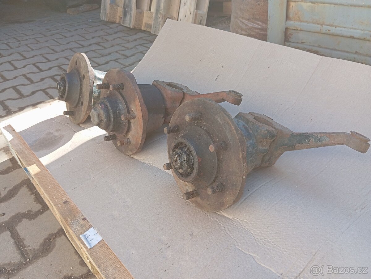 Zetor 7211 náboje - 2