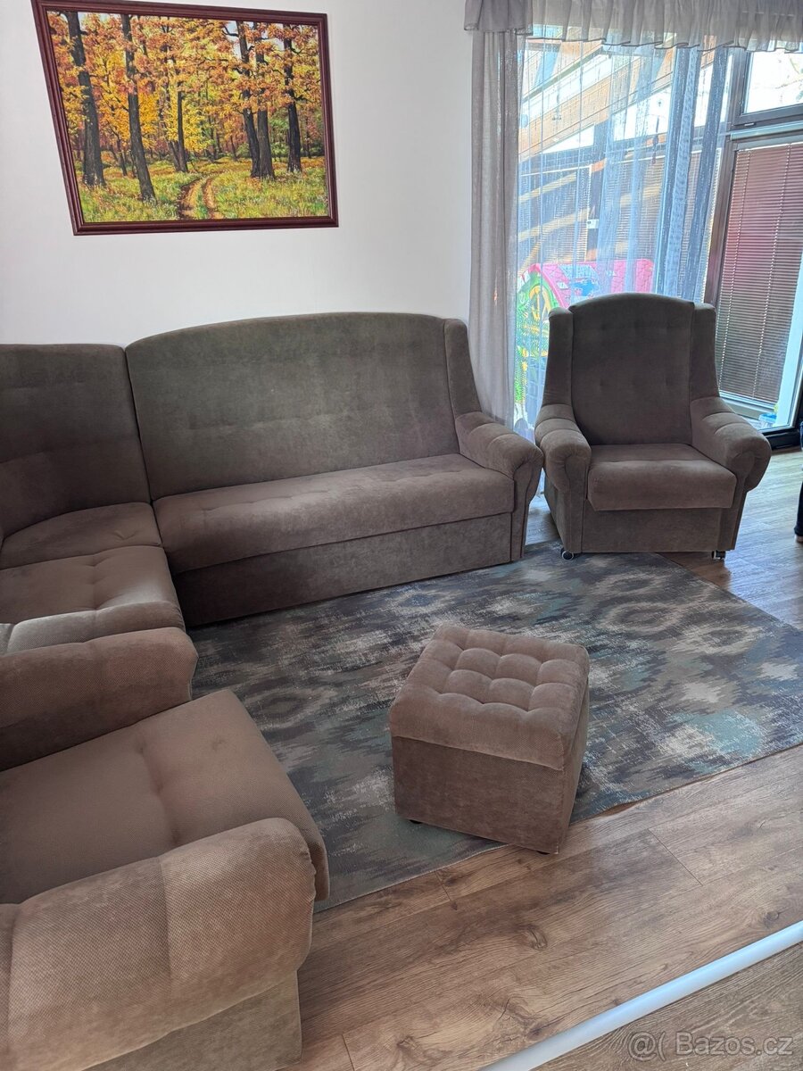 Pohovka a křesla - 2
