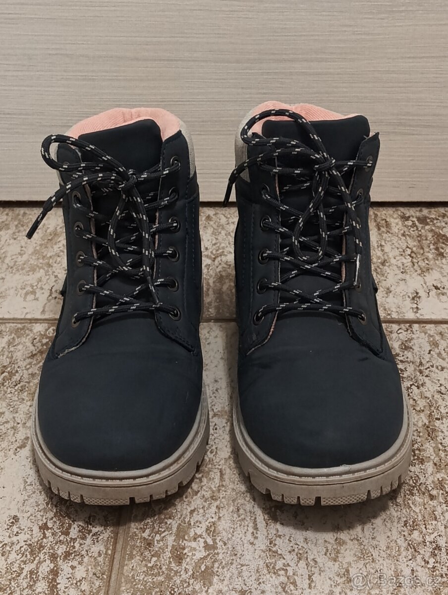 Dámské kotníkové boty Loap vel.38 - 2